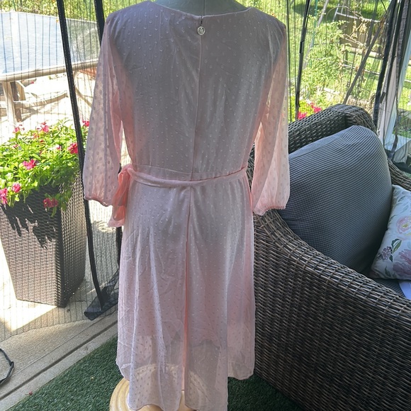 TOMMY HILFIGER
Dotted Chiffon Surplice Dress - Picture 6 of 16